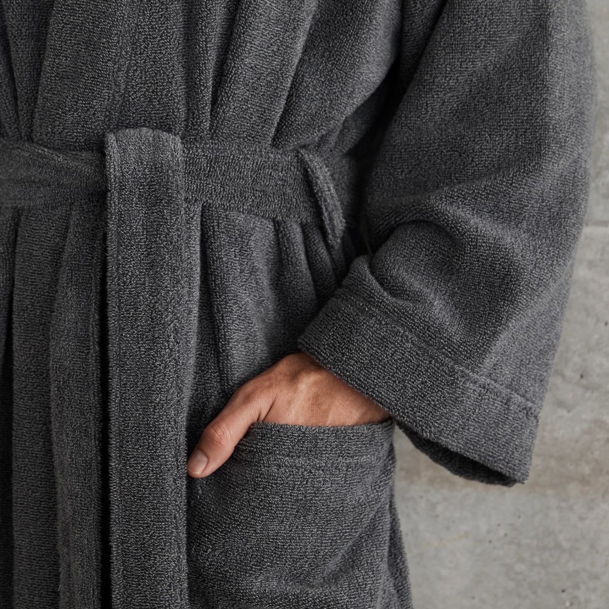 Long wool fabric dressing gown | Perofil