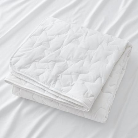 Kids Soft Blend All Seasons Quilt in Snow