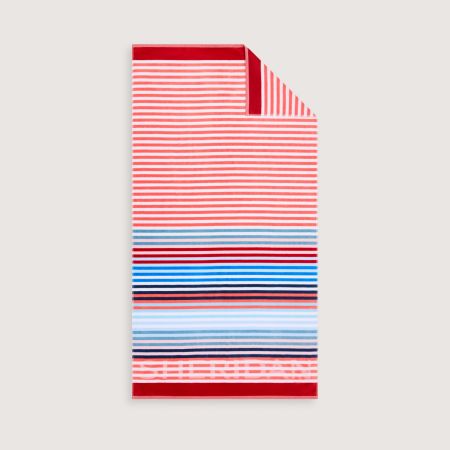 Cayo Coco Beach Towel in Antique Red