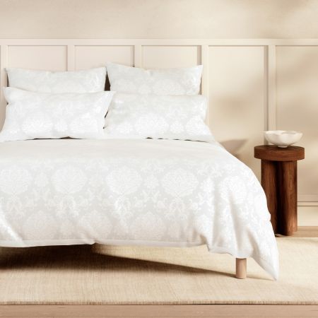 Verado Quilt Cover Set in White